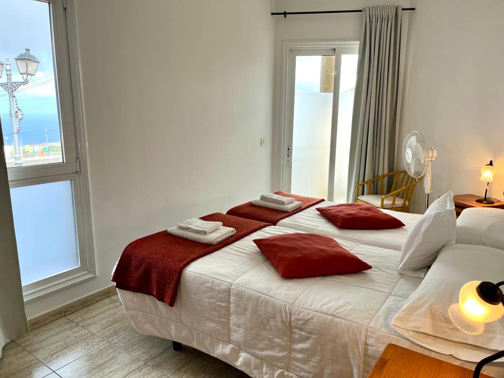 Apartamentos Edalmar Frontera Eksteriør bilde